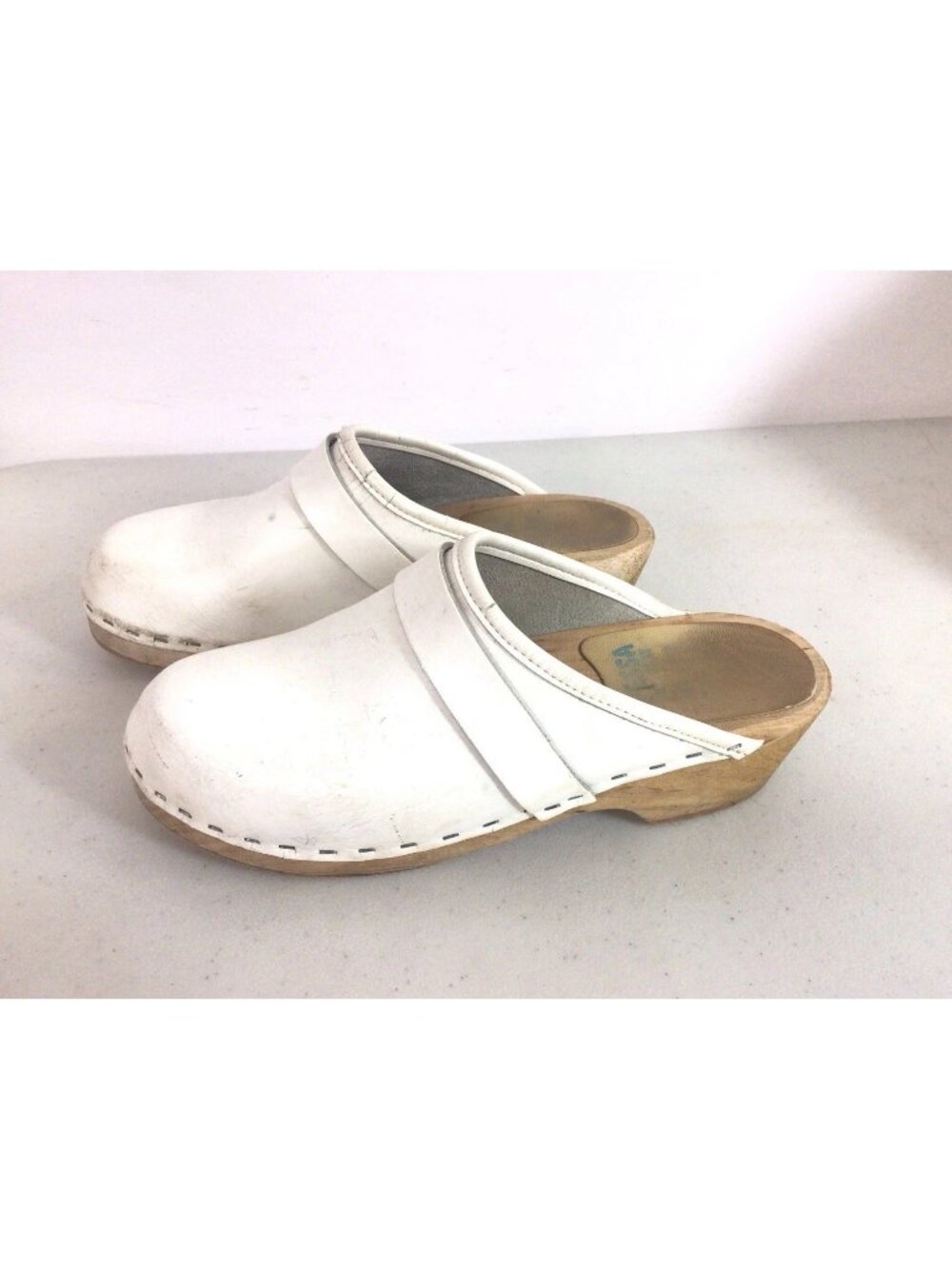 Vintage White Leather Wood Clogs Mules Womens 6
